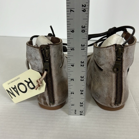 ROAN by BED/STU Women's 7 Distress Suede Winnie Flat Sandals Whitewash Taupe NWT - Picture 10 of 12